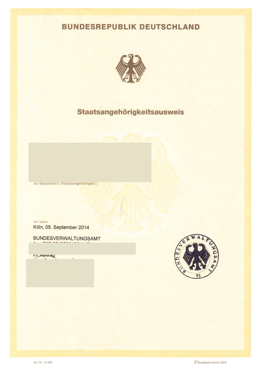 Staatsangehörigkeitsausweis des Bundesverwaltungsamts, Köln 2014, mit geschwärzten Personendaten
